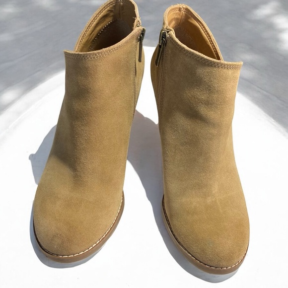 Lucky Brand Yekeena Wedge Camel Color Wedge Bootie size 7.5 - Picture 10 of 16